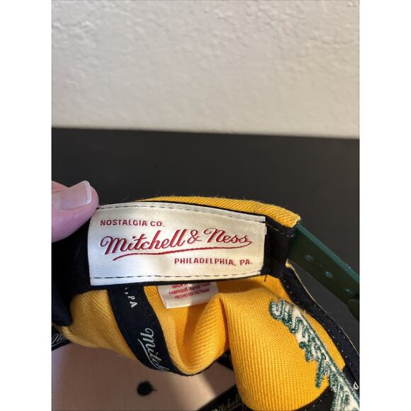 Seattle Super Sonics Logo Remix Snapback Hat by Mitchell & Ness - Picture 5 of 5